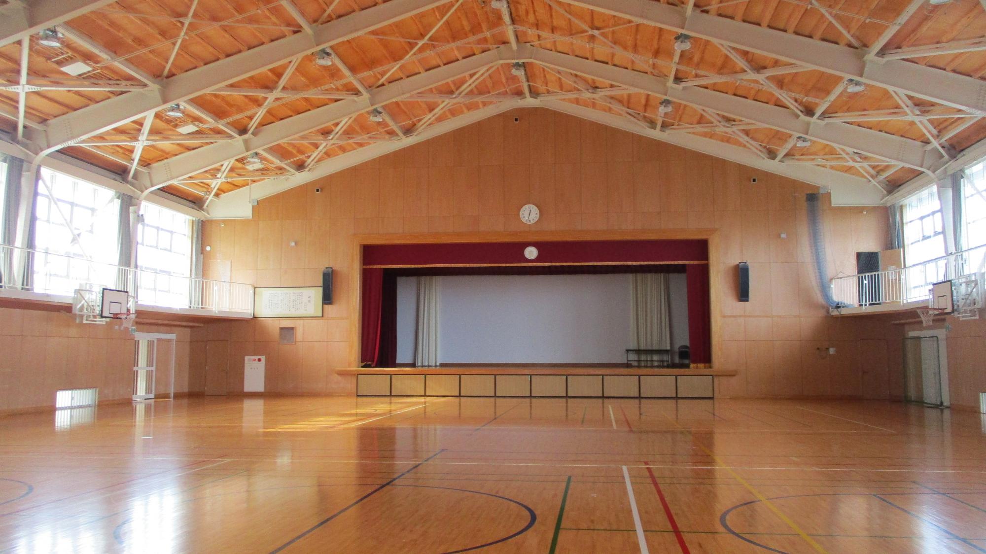 稲取小学校2