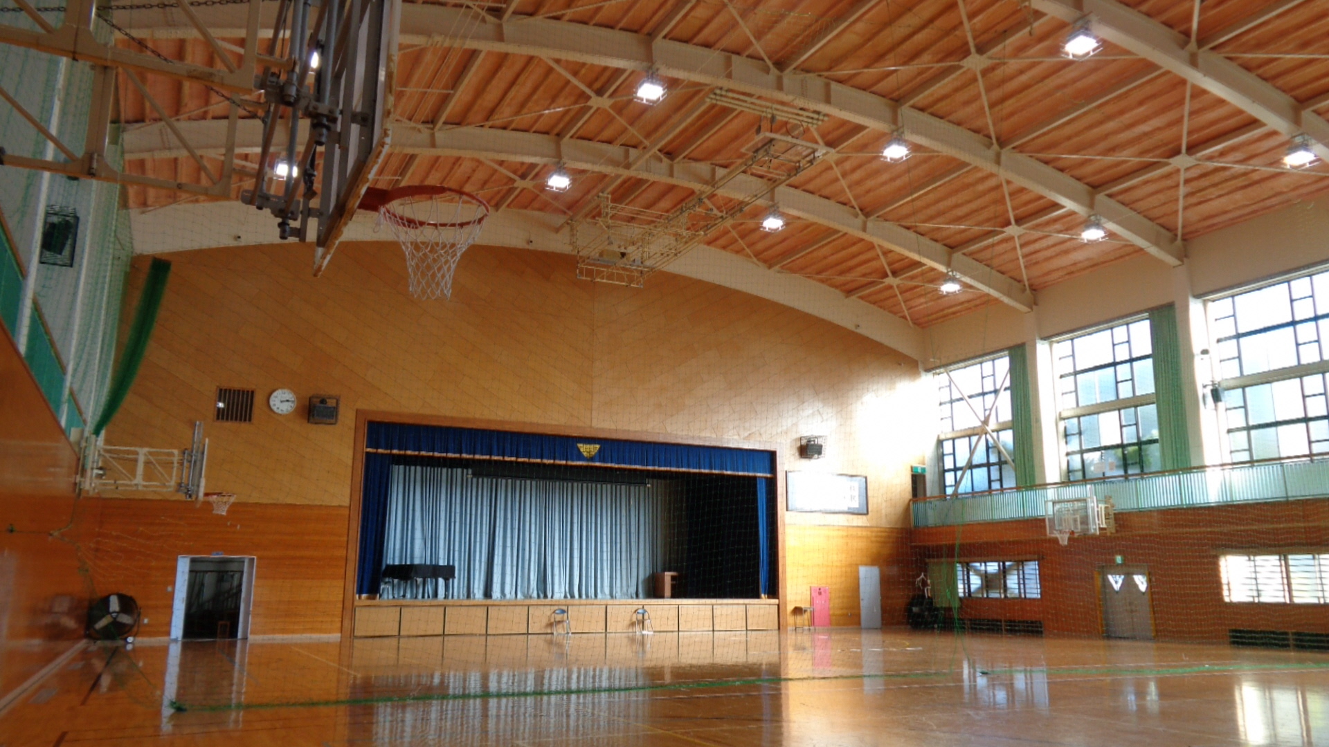 稲取中学校体育館2